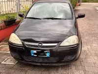 Usata Opel Corsa 60 CV (44 kW) 2005 Nero Utilitaria