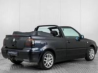 Usata VW Golf Cabriolet Trendline 75 CV (55 kW) 2001 Blu Cabrio