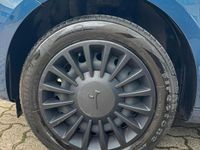 Usata Lancia Ypsilon Gold 69 CV (50 kW) 2022 Blu/azzurro Utilitaria