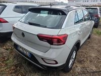 Usata VW T-Roc Life 110 CV (80 kW) 2023 Grigio SUV