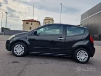 Usata Citroën C2 Exclusive 60 CV (44 kW) 2005 Nero Utilitaria