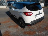 Usata Renault Captur Intens 90 CV (66 kW) 2015 Beige SUV