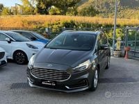 Begagnad Ford S-MAX Titanium 150 HK (110 kW) 2020 Grå Minibuss