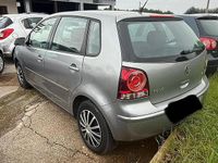 Usata VW Polo 64 CV (47 kW) 2005 Grigio Utilitaria