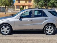 Usata Mercedes ML320 224 CV (164 kW) 2008 Marrone SUV