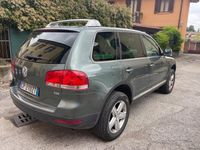 Usata VW Touareg R 174 CV (127 kW) 2005 Verde SUV