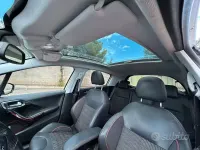Usata Peugeot 208 100 CV (73 kW) 2016 Bianco Utilitaria