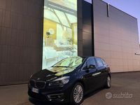 Begagnad BMW 216 Active Tourer Luxury Line 116 HK (85 kW) 2015 Svart Minibuss