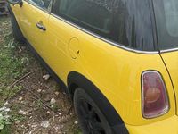 Usata Mini One D 75 CV (55 kW) 2004 Giallo Utilitaria