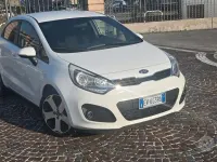 Usata Kia Rio 90 CV (66 kW) 2014 Bianco Coupé