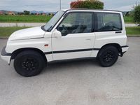 Usata Suzuki Vitara 80 CV (58 kW) 1991 Bianco SUV