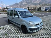 Usata Renault Kangoo Privilege 82 CV (60 kW) 2004 Argento Monovolume
