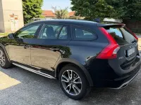 Usata Volvo V60 CC Plus 150 CV (110 kW) 2017 Nero Station wagon