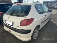 Usata Peugeot 206 68 CV (50 kW) 2008 Bianco Furgone