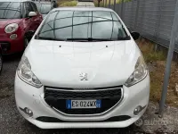 Usata Peugeot 208 68 CV (50 kW) 2013 Bianco Utilitaria