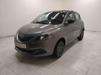 Usata Lancia Ypsilon Gold 70 CV (51 kW) 2021 Grigio pastello Utilitaria