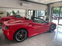 Usata Ferrari 488 670 CV (492 kW) 2018 Rosso Cabrio