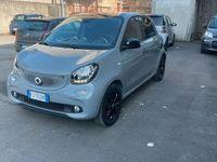 Usata Smart ForFour Passion 71 CV (52 kW) 2017 Grigio Utilitaria
