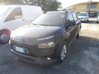 Käytetty Citroën C4 Feel 99 HP (72 kW) 2017 Musta Sedan