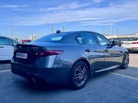 Usata Alfa Romeo Giulia Business 180 CV (132 kW) 2016 Grigio Berlina