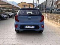 Usata Kia Picanto Urban 67 CV (49 kW) 2022 Azzurro Utilitaria