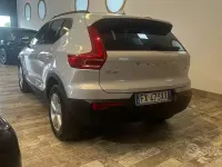 Usata Volvo XC40 Business Edition 150 CV (110 kW) 2019 Azzurro SUV