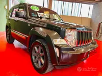 Occasion Jeep Cherokee Sport 200 ch (147 kW) 2012 Gris SUV