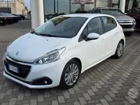 Usata Peugeot 208 75 CV (55 kW) 2017 Bianco Utilitaria