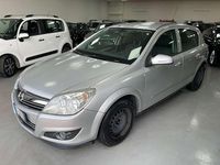 Usata Opel Astra Cosmo 116 CV (85 kW) 2007 Argento Berlina