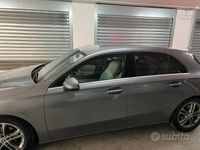Usata Mercedes A180 Business 136 CV (100 kW) 2019 Grigio Berlina