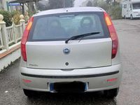 Usata Fiat Punto 60 CV (44 kW) 2005 Argento Berlina