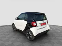 Usata Smart ForTwo Electric Drive Passion 41 kW (56 CV) 2021 White con cella nera