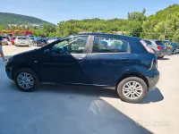 Usata Fiat Grande Punto Lounge 77 CV (56 kW) 2014 Bluazzurro Utilitaria