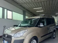 Begagnad Fiat Doblò Emotion 105 HK (77 kW) 2009 Gul Minibuss