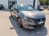 Usata Peugeot 208 GT-line 101 CV (74 kW) 2021 Utilitaria