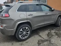 Usata Jeep Cherokee Overland 194 CV (142 kW) 2019 Grigio SUV