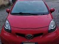 Usata Toyota Aygo 68 CV (50 kW) 2010 Rosso Utilitaria