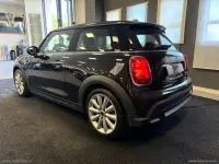 Usata Mini ONE 102 CV (75 kW) 2021 Nero Utilitaria