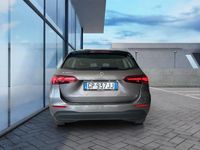 Usata Mercedes B180 Advanced 116 CV (85 kW) 2023 Grigio montagna ; Utilitaria