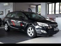 Usata Opel Astra 110 CV (80 kW) 2011 Nero Station wagon