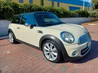 Usata Mini Cooper D 111 CV (81 kW) 2011 Beige Utilitaria