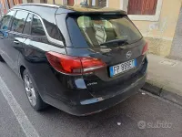 Usata Opel Astra 110 CV (80 kW) 2018 Nero Station wagon