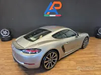 Usata Porsche 718 299 CV (219 kW) 2018 Argento Coupé