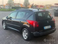 Usata Peugeot 207 90 CV (66 kW) 2009 Nero Station wagon