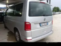 Usata VW Caravelle Comfortline 150 CV (110 kW) 2018 Grigio Furgone