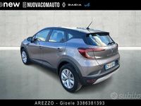 Usata Renault Captur Equilibre 101 CV (74 kW) 2023 Bestyle milano (grigio cassio SUV