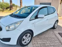 Usata Kia Venga 90 CV (66 kW) 2012 Bianco Utilitaria