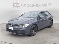 Usata VW Golf VIII Life 110 CV (80 kW) 2024 Grigio pastello Berlina