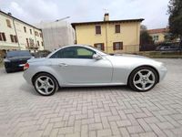 Usata Mercedes SLK280 231 CV (169 kW) 2005 Argento Cabrio