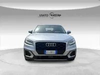 Usata Audi Q2 Admired 116 CV (85 kW) 2020 5b argento metallizzato SUV